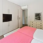House A C 3bd 6p - Garden & Pool St-tropez 아파트 쎙뜨호뻬