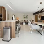 House A C 3bd 6p - Garden & Pool St-tropez 아파트 쎙뜨호뻬