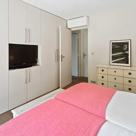 House A C 3bd 6p - Garden & Pool St-tropez شقة سان تروبيه