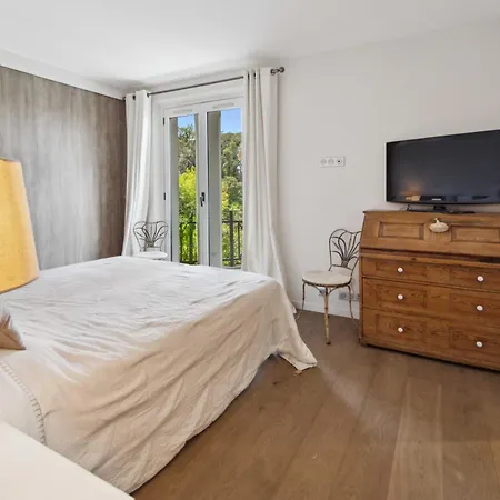 شقة House A C 3bd 6p - Garden & Pool St-tropez *