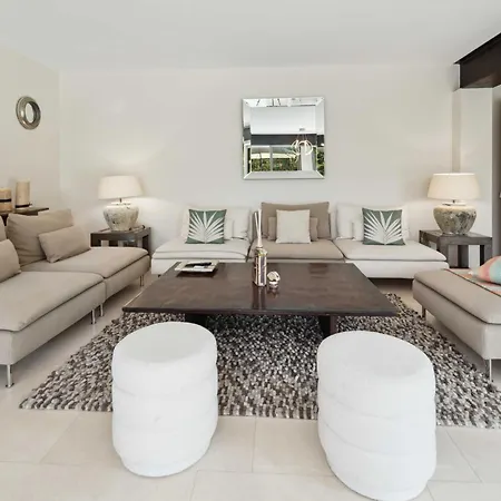 شقة House A C 3bd 6p - Garden & Pool St-tropez