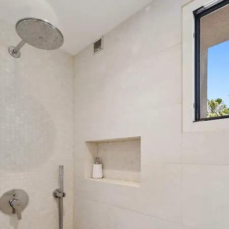 House A C 3bd 6p - Garden & Pool St-tropez شقة سان تروبيه