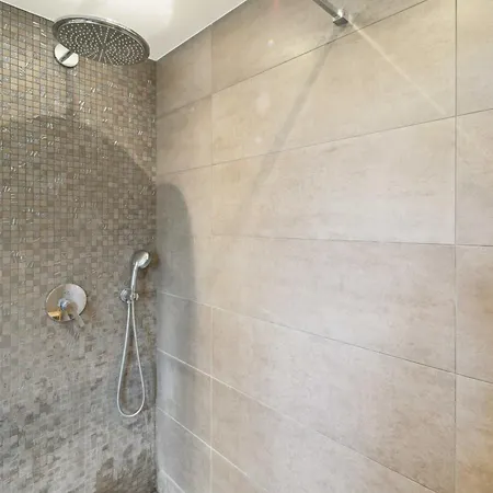 House A C 3bd 6p - Garden & Pool St-tropez * سان تروبيه